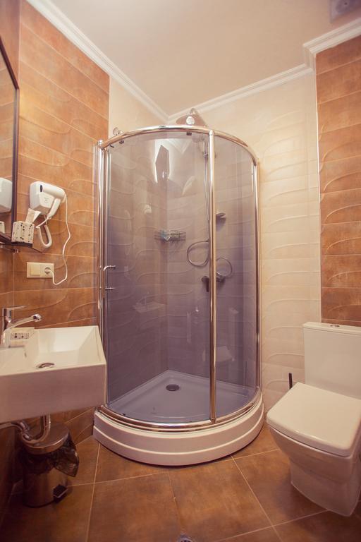 Royal Venezia Hotel Batumi Phòng bức ảnh